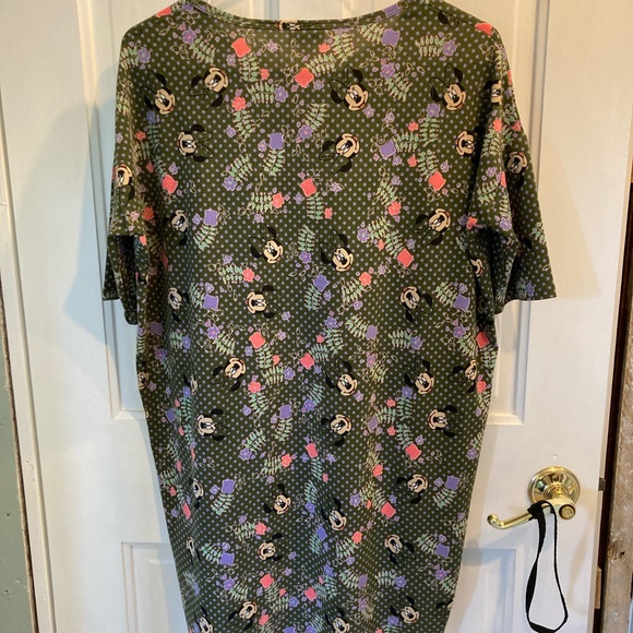 LuLaRoe Disney print Irma Top - Picture 4 of 4